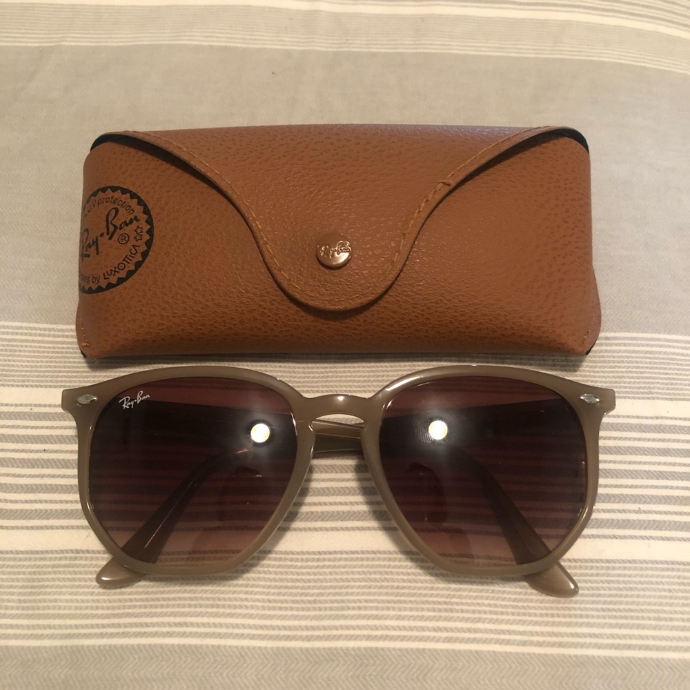 NWOT Ray-Ban sunglasses